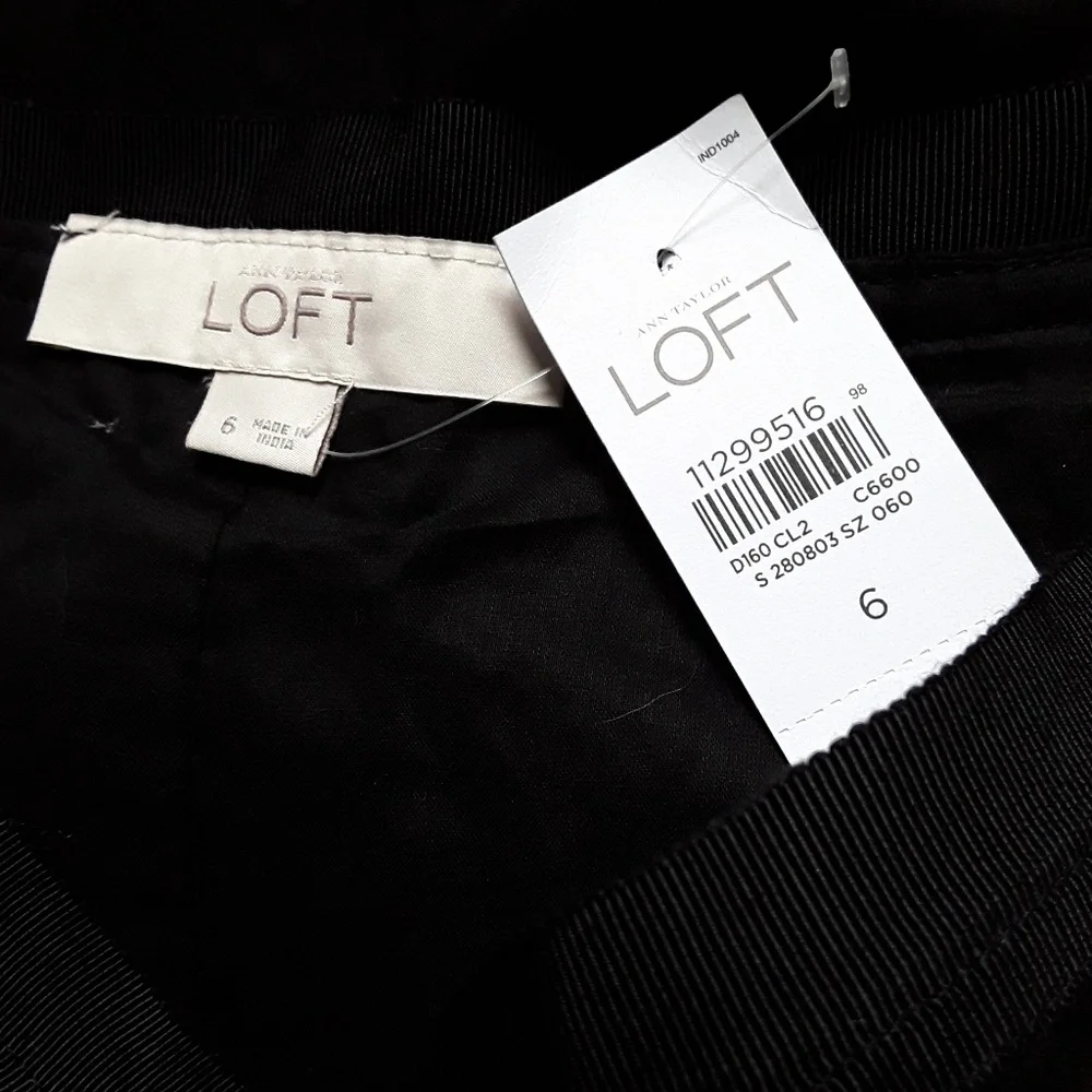 Loft New women black long maxi skirt size 6 New